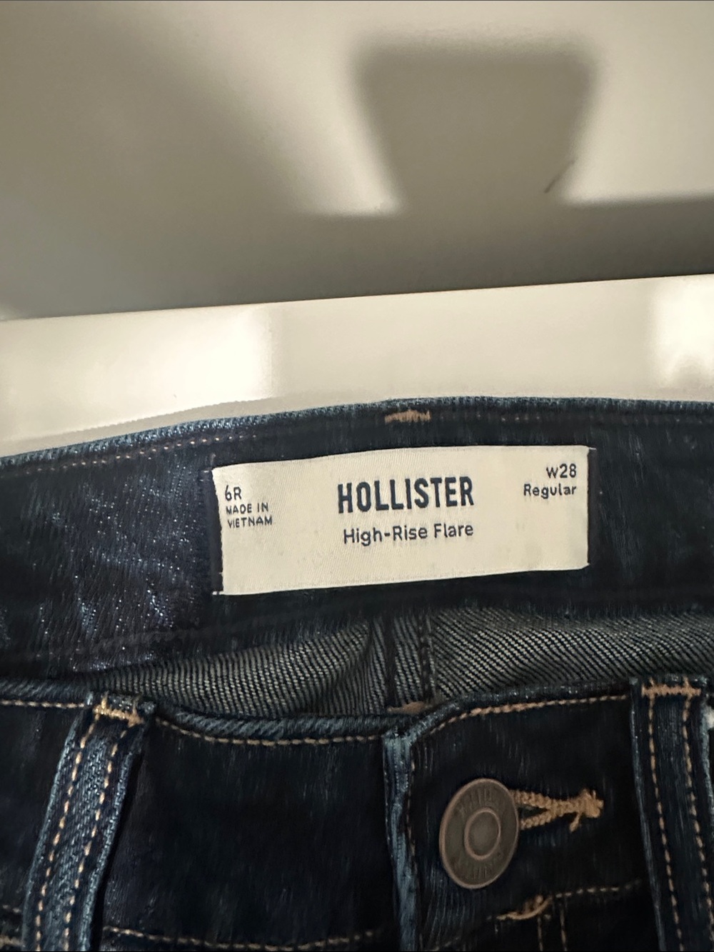 Hollister Dark Indigo High-Rise Flare Jeans Never Worn Washed once
